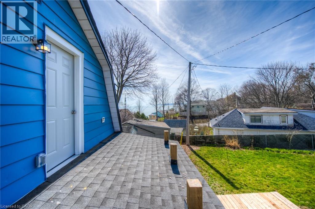 11C GLENWOOD STREET - 21