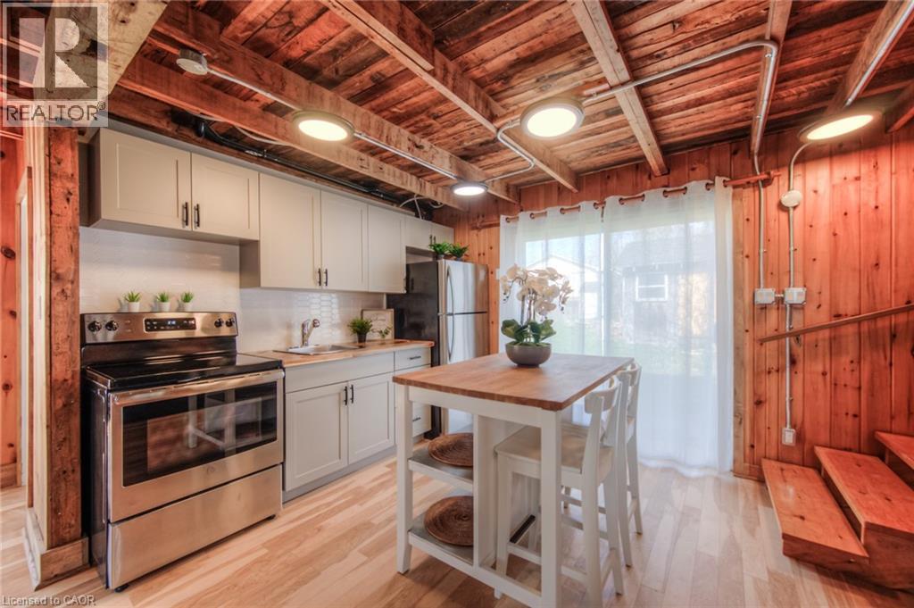 11C GLENWOOD STREET - 8