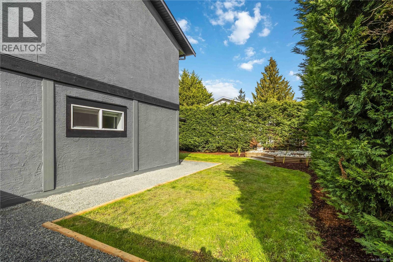 1964 Genoa Pl, Central Saanich