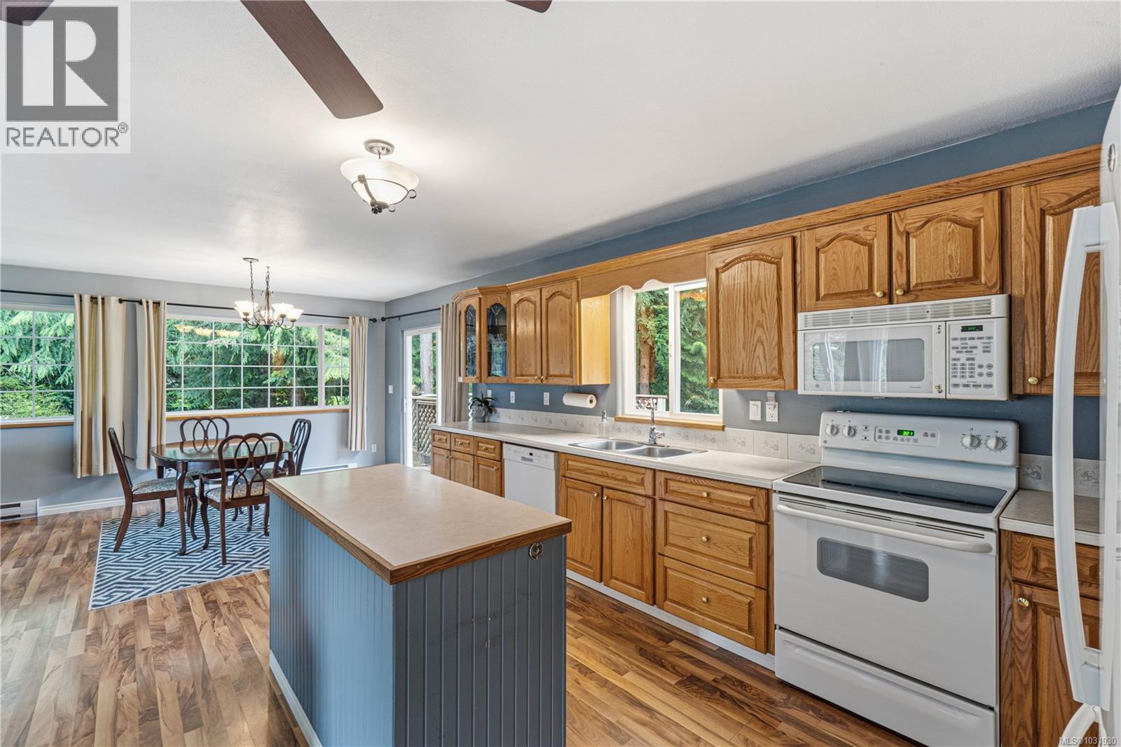 4758 BLUE HERON DR - Image 2