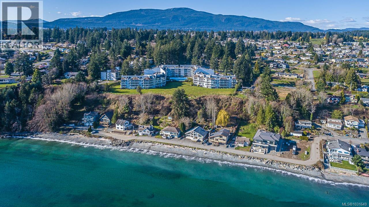 #205 2560 DEPARTURE BAY RD - 32