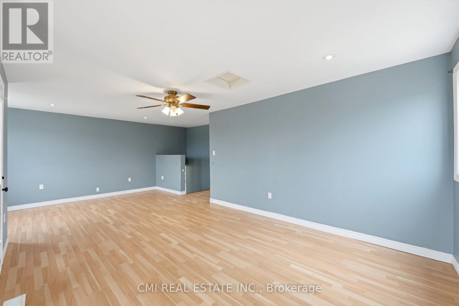 692 EMILY PARK ROAD - 16