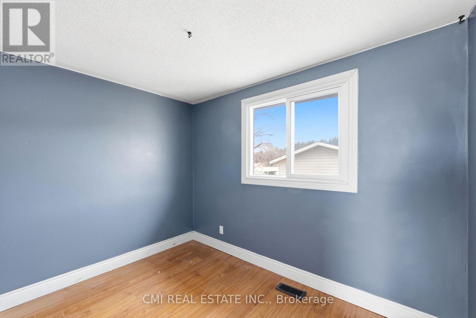 692 EMILY PARK ROAD - 23