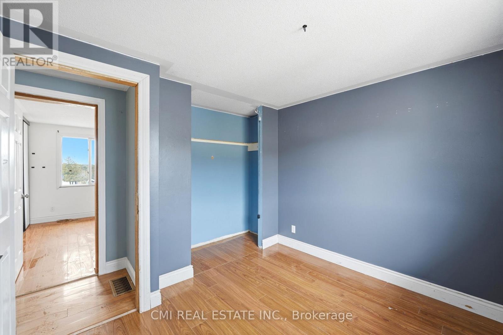 692 EMILY PARK ROAD - 24