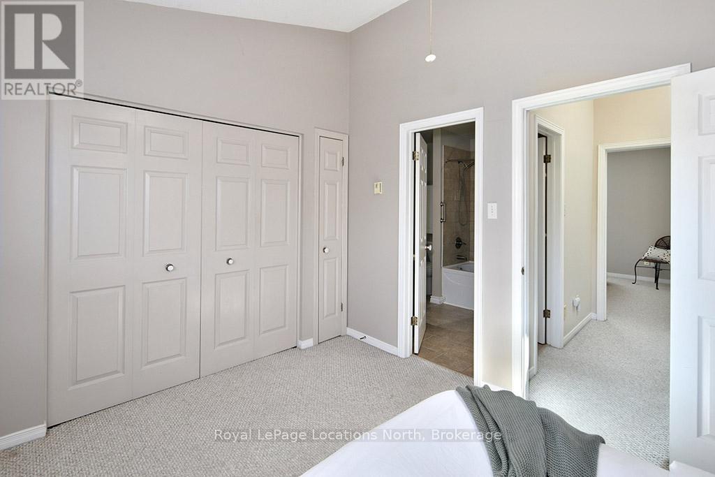 #52 100 ALICE STREET W - 10