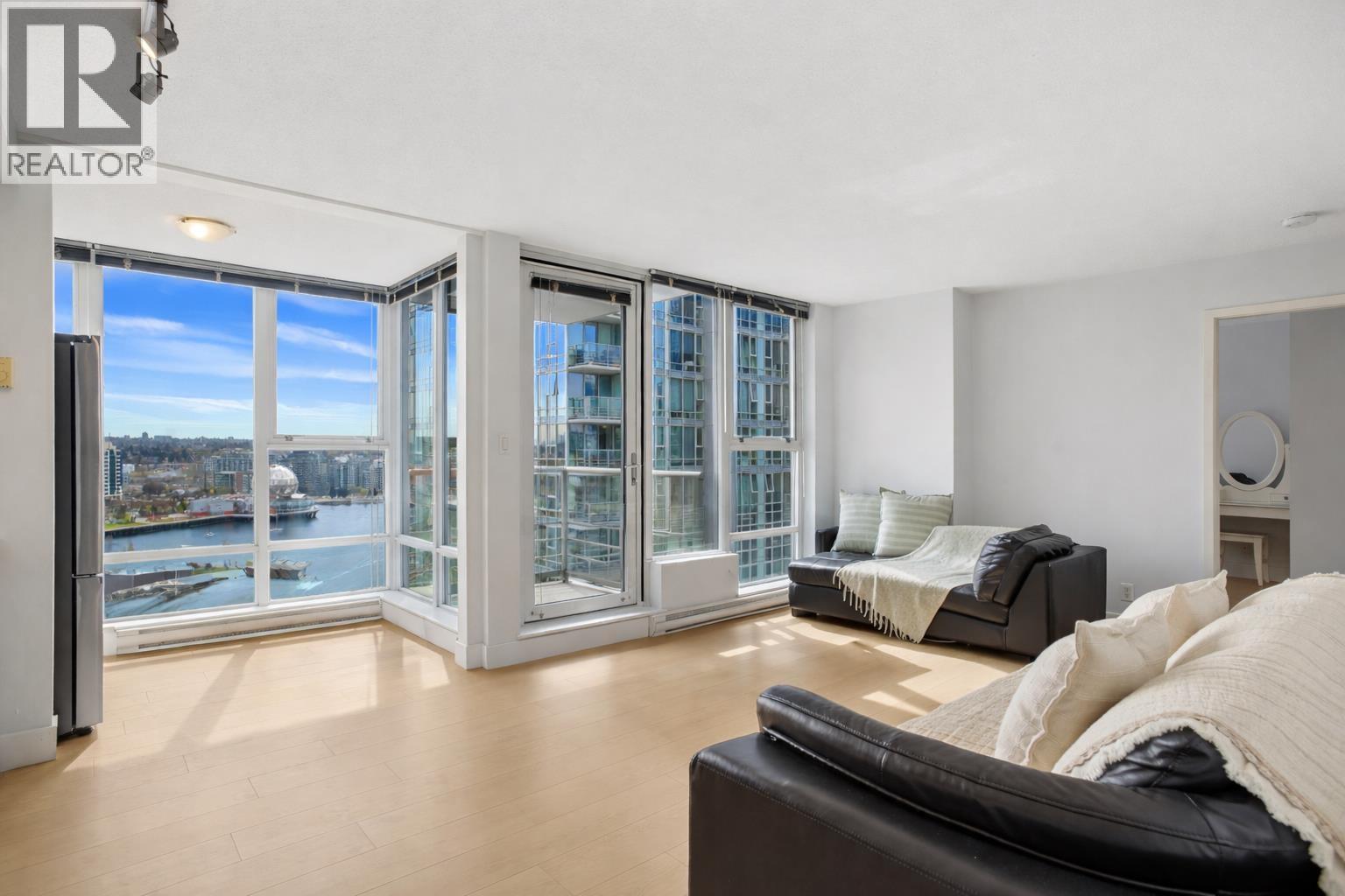 2209 602 CITADEL PARADE