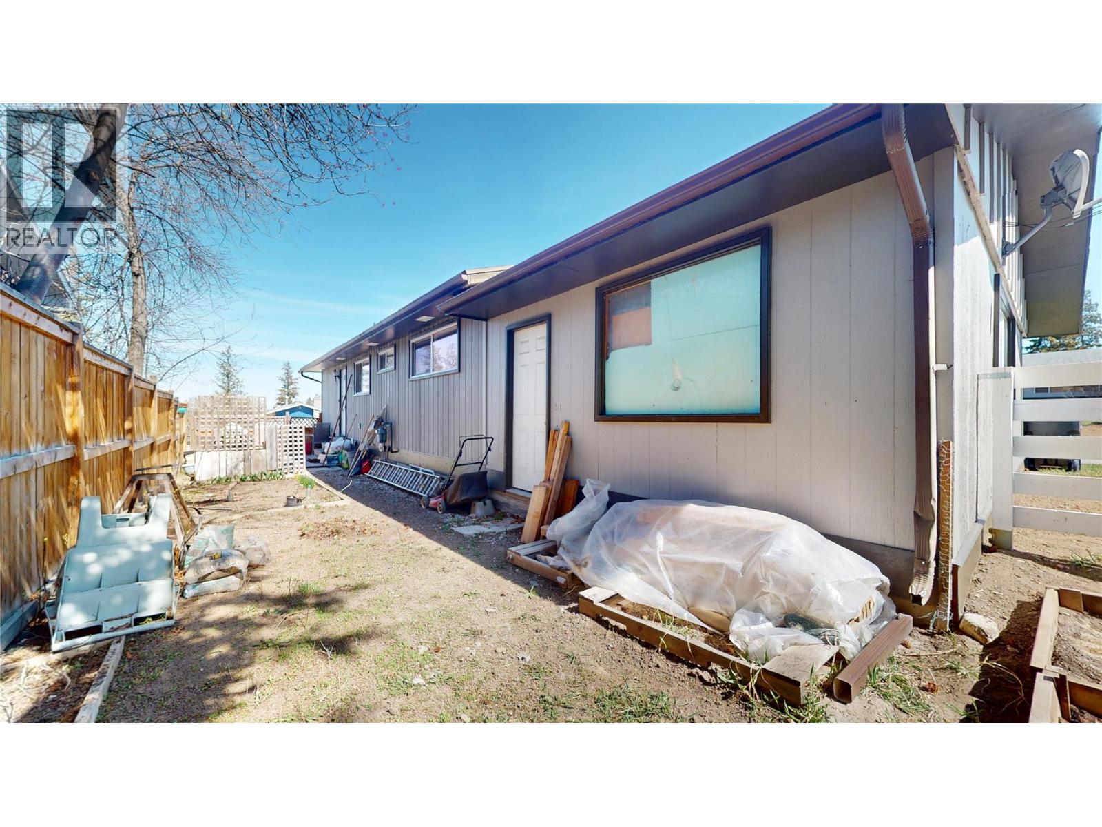 1061 16TH AVENUE S - 20