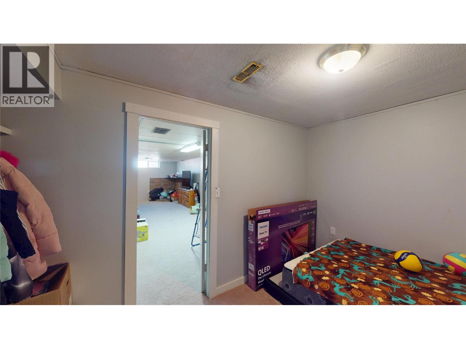 1061 16TH AVENUE S - 18