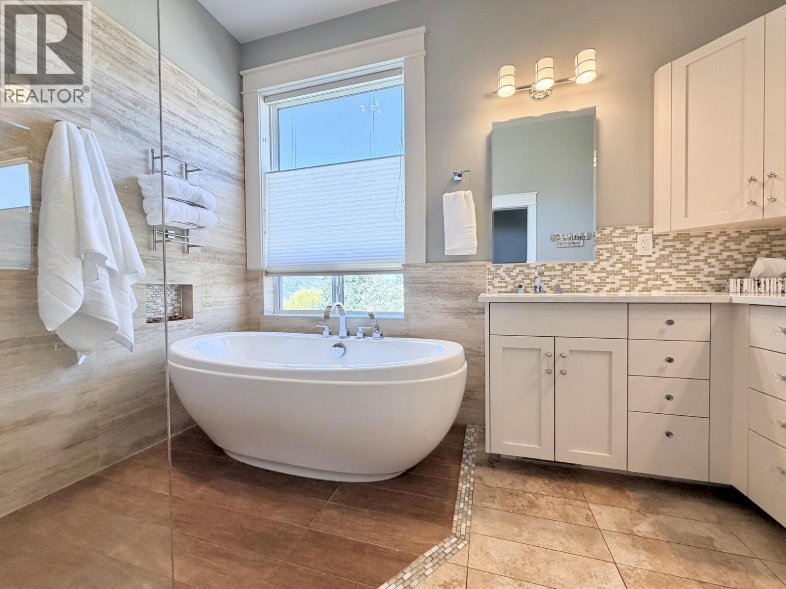 304 ONE QUAIL PLACE - 25