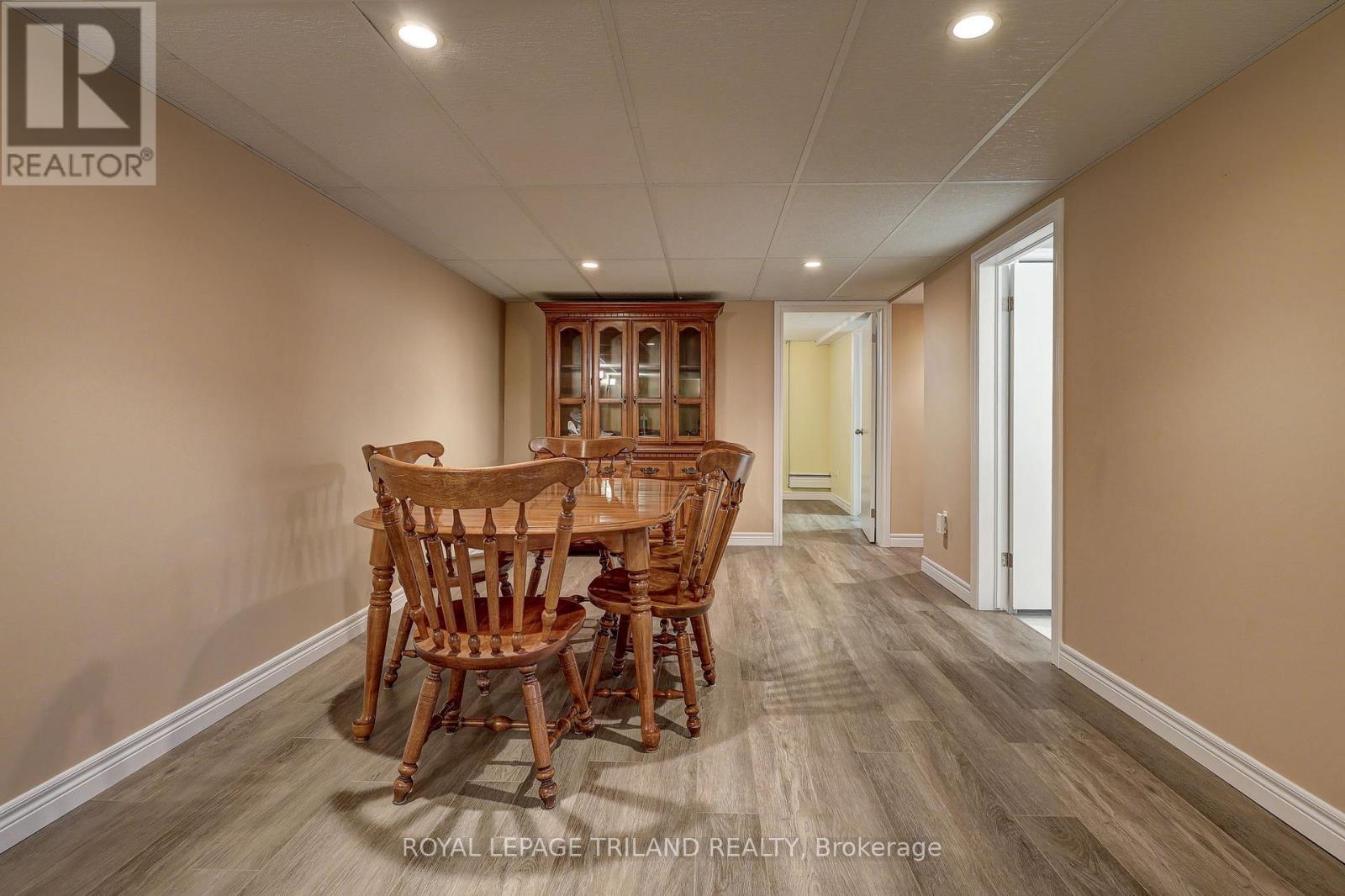 58 VANBUSKIRK DRIVE Property Photo