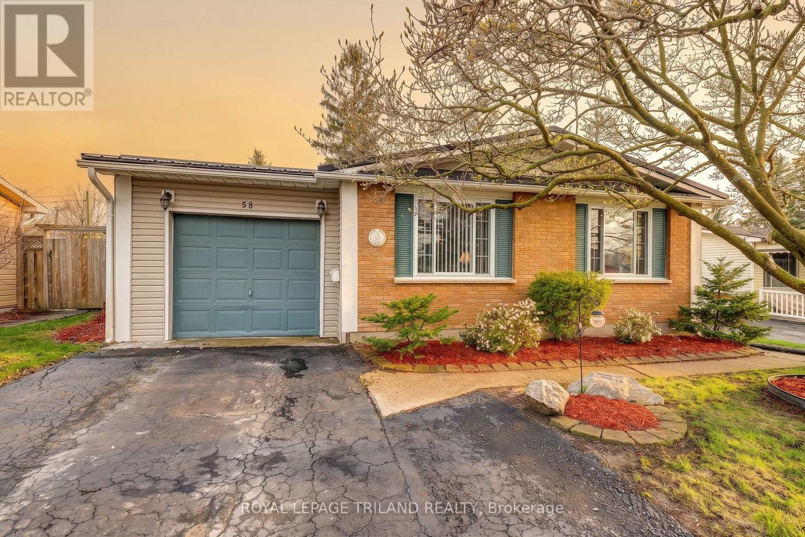 58 VANBUSKIRK DRIVE - 3