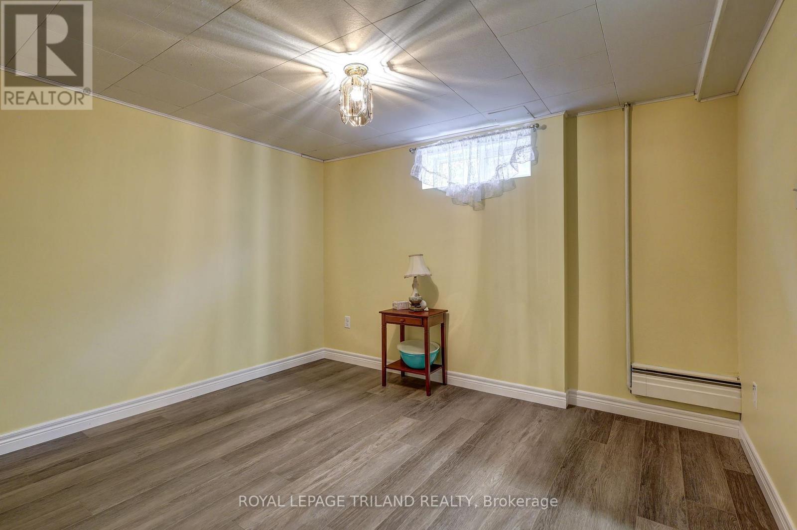 58 VANBUSKIRK DRIVE Property Photo