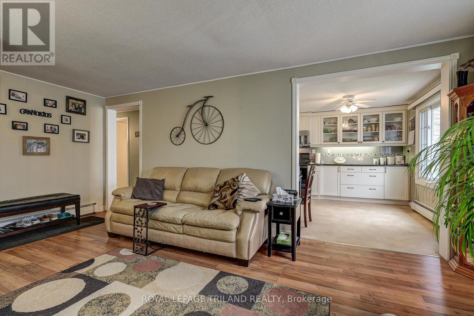 58 VANBUSKIRK DRIVE - 9