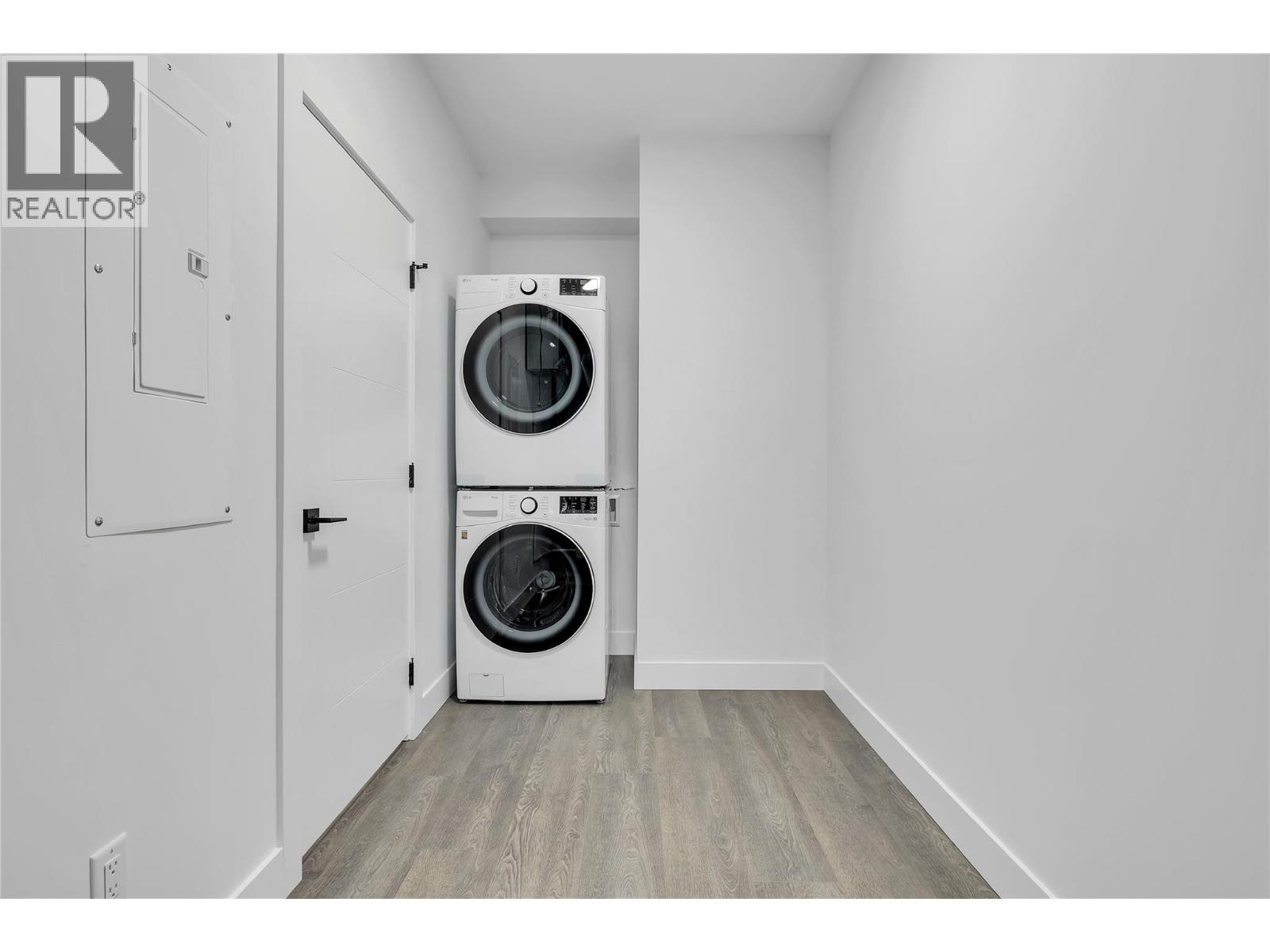 #2 783 BURNE AVENUE - 36