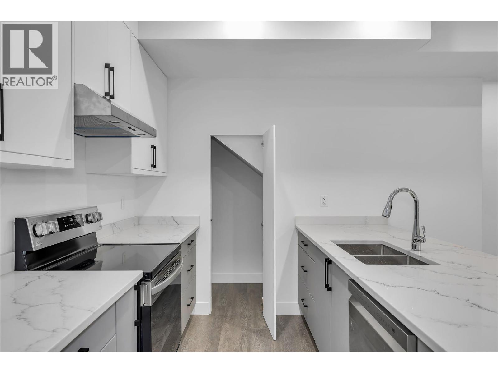 #2 783 BURNE AVENUE - 12