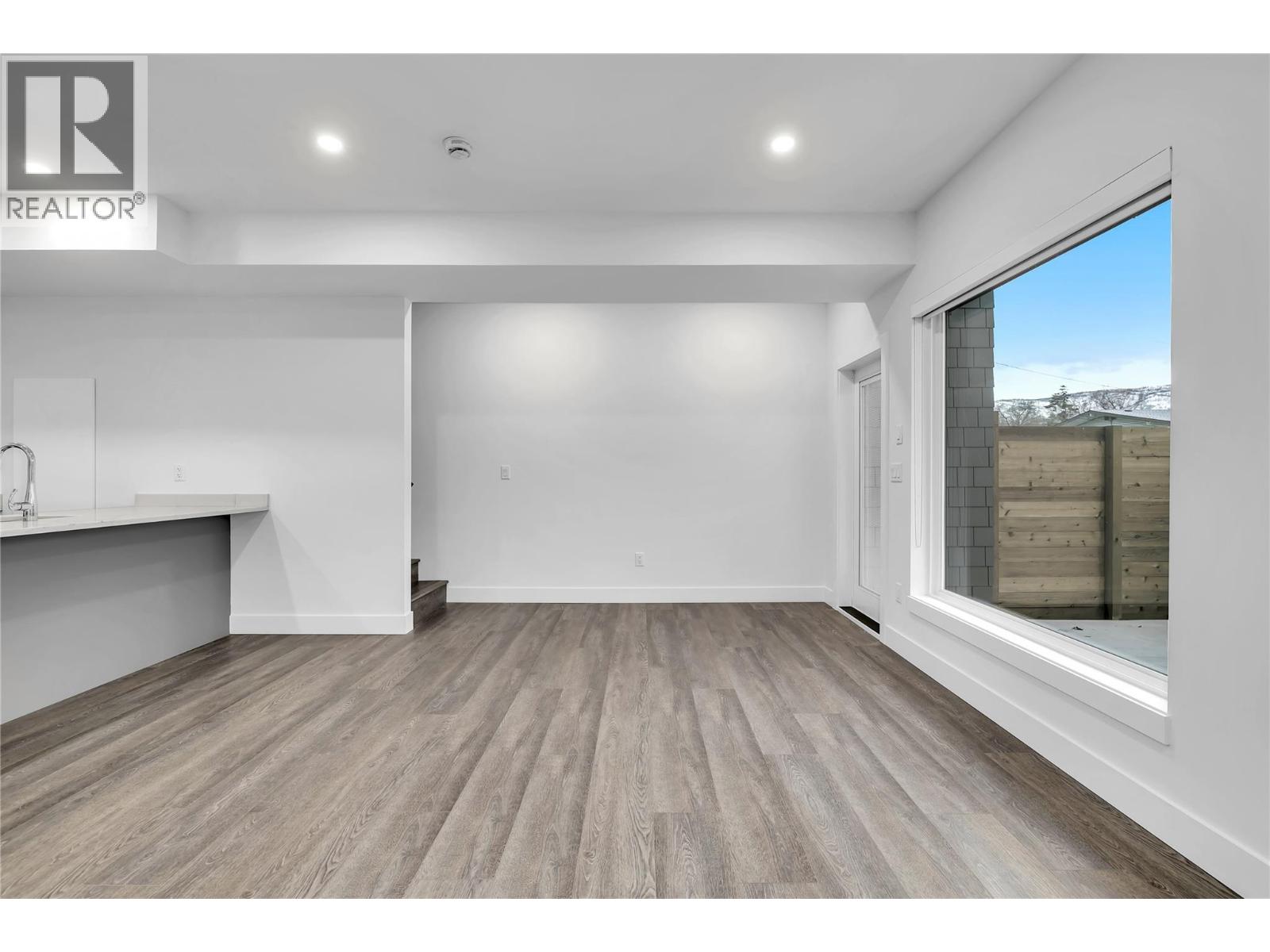 #2 783 BURNE AVENUE - 20