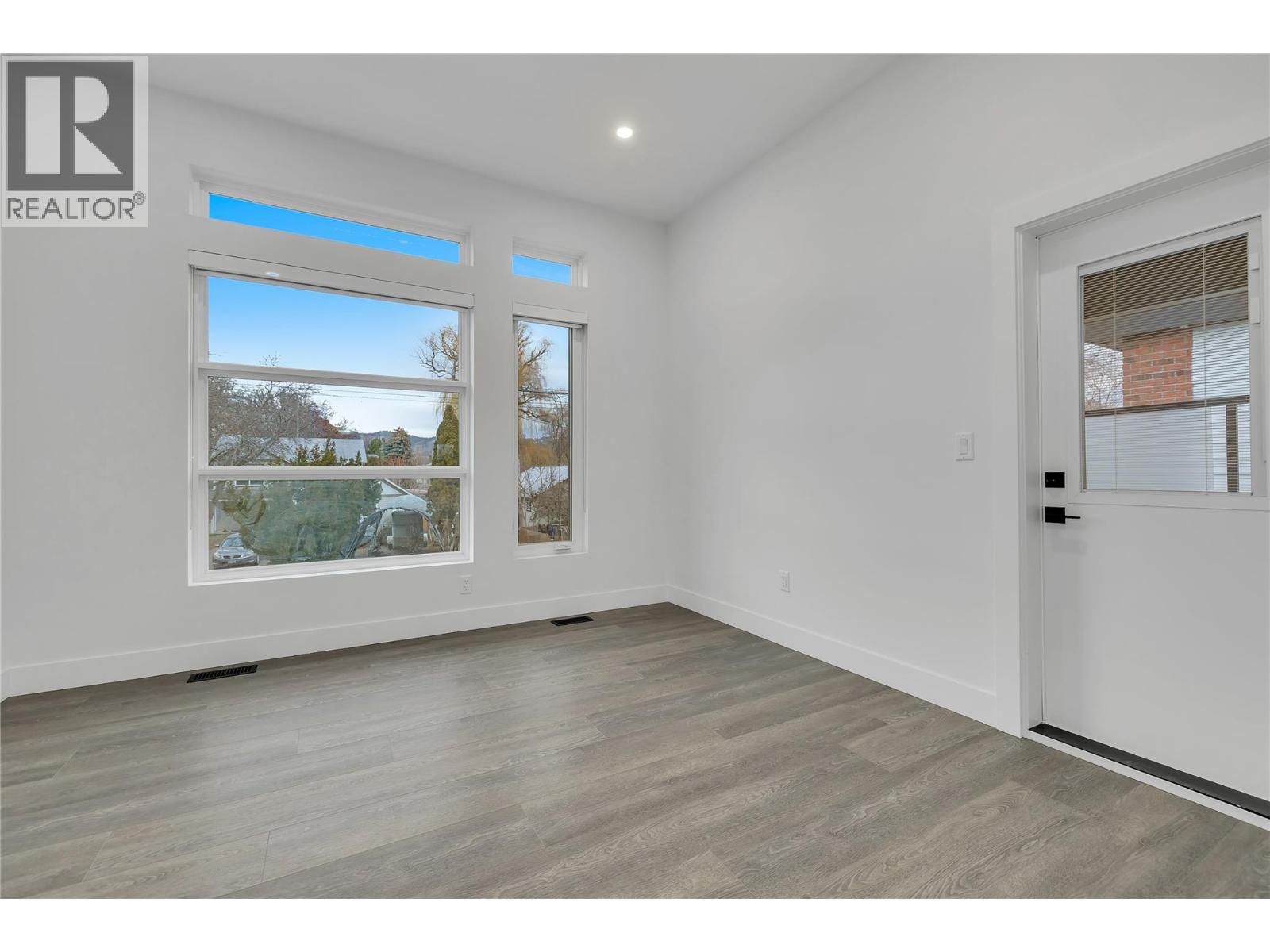 #2 783 BURNE AVENUE - 24