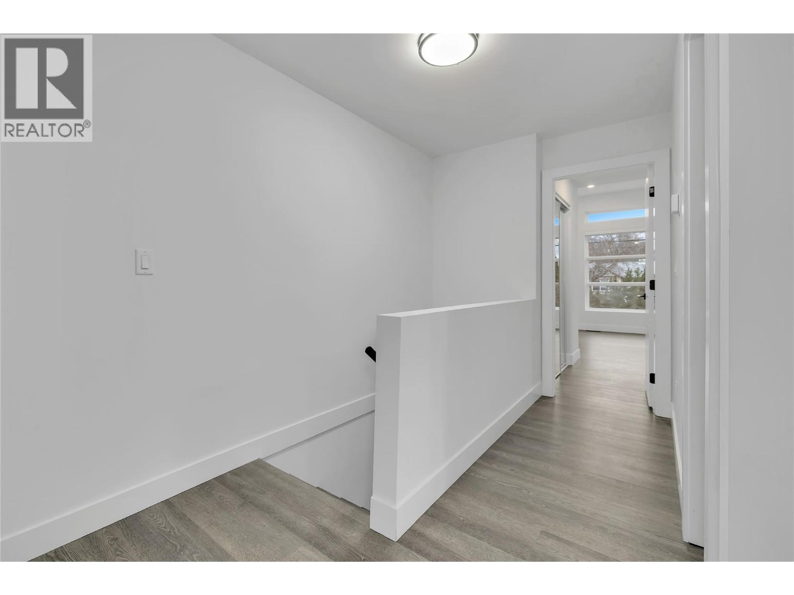 #2 783 BURNE AVENUE - 22