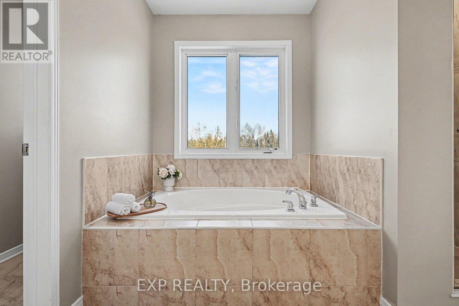 39 WHITE TAIL DRIVE - 28