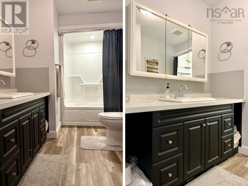 Property 19 of 50 of 636 Macdonald Road