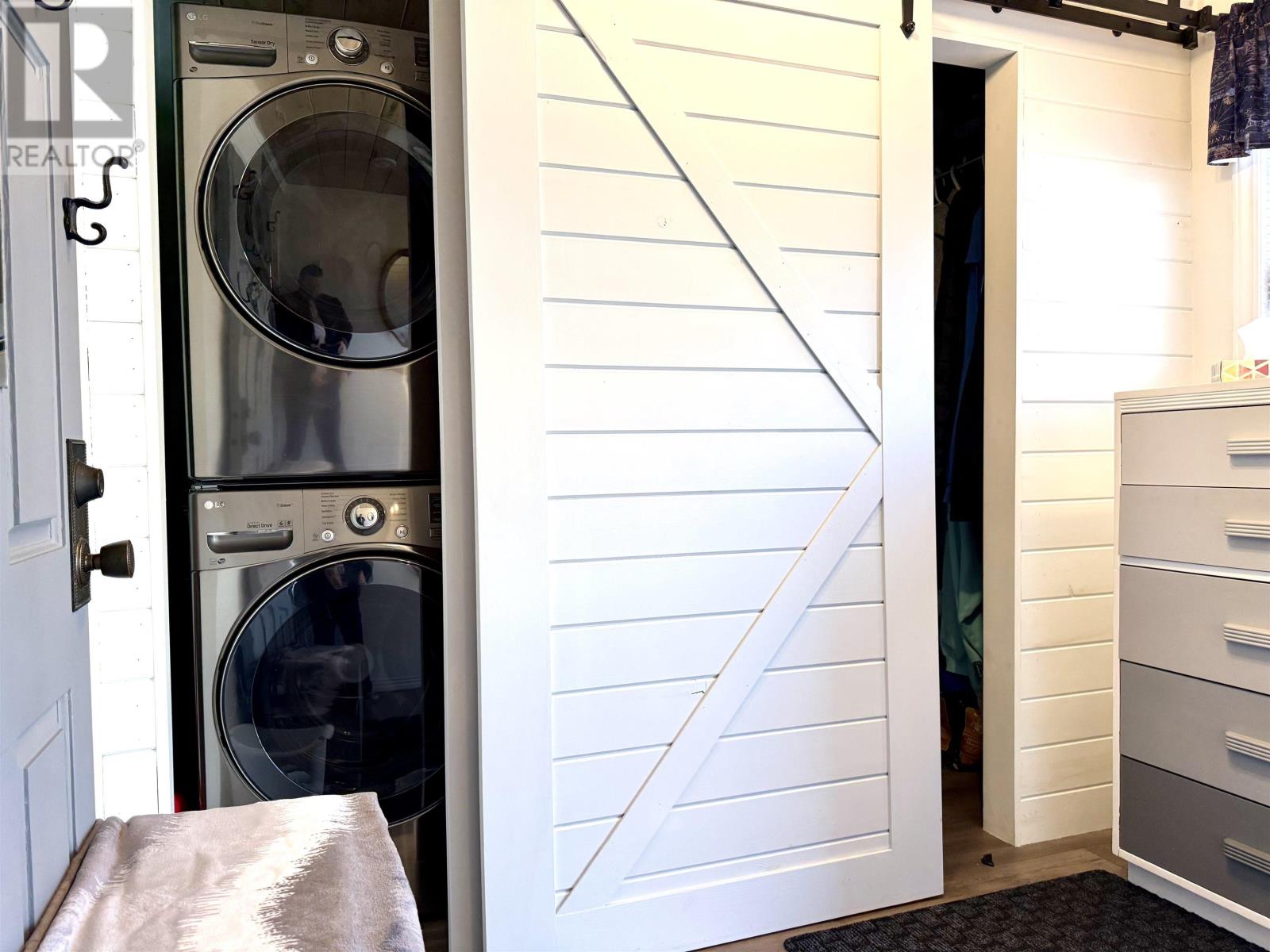 Property 19 of 49 of 10 Island View Lane