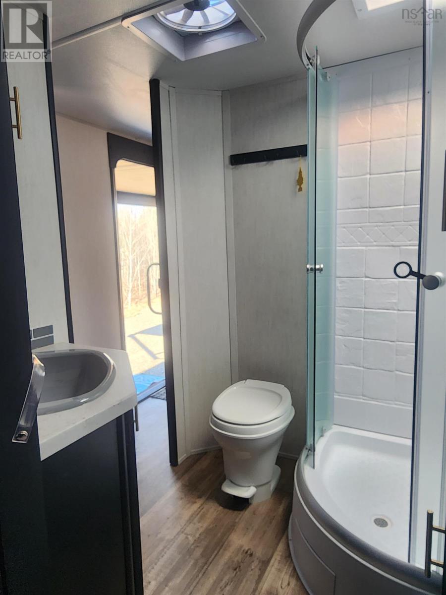 Property 16 of 38 of 6617 Highway 321