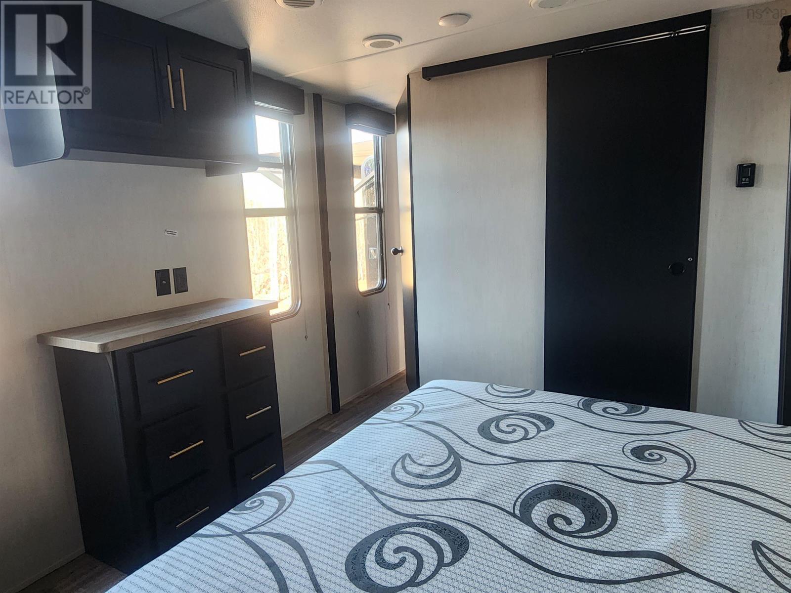 Property 19 of 38 of 6617 Highway 321