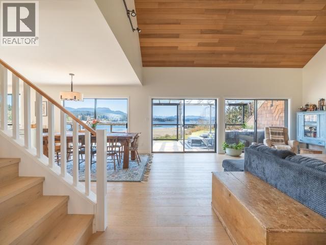 2084 MAHOOD ROAD - 4