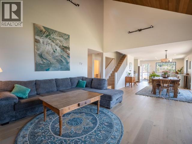 2084 MAHOOD ROAD - 40