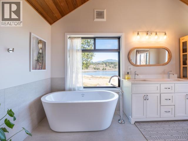 2084 MAHOOD ROAD - 51