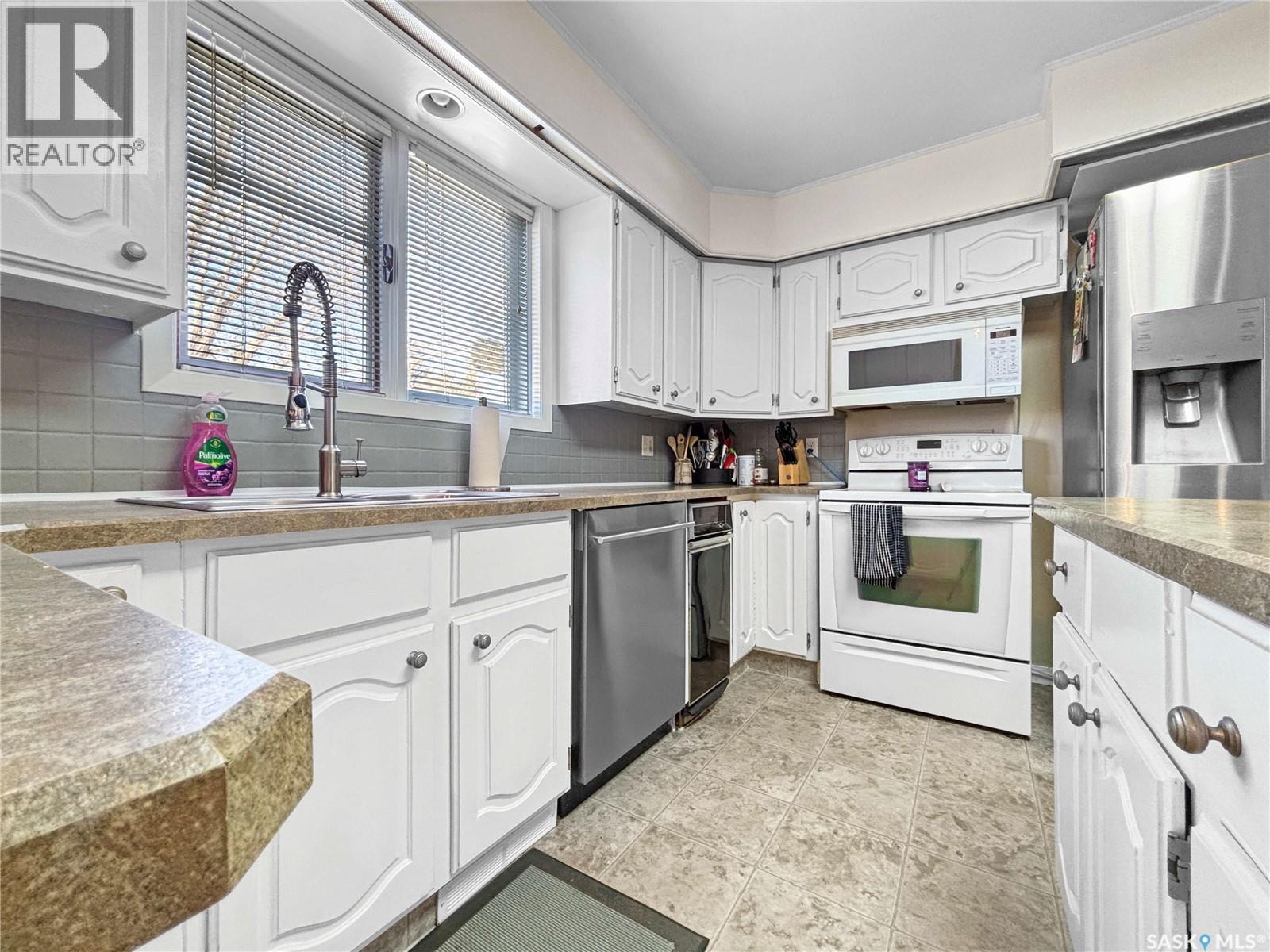302 Nokomis PLACE — photo 8
