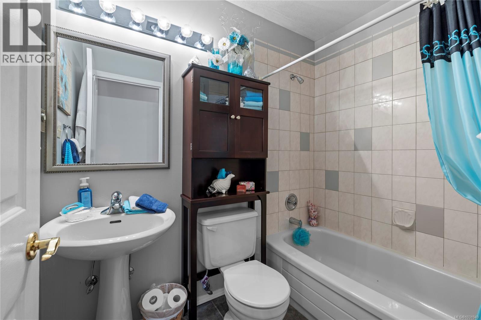 388 MCKILLOP DR - 26