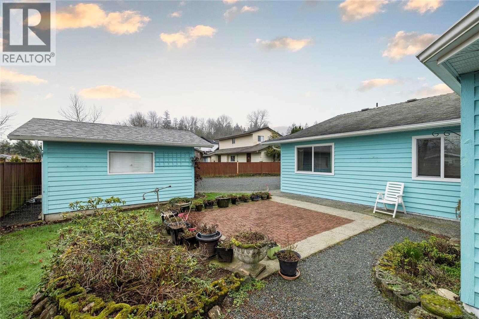 388 McKillop Dr - 32