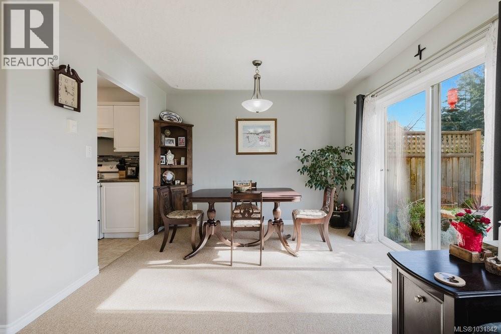 #119 793 MEAFORD AVE - 19