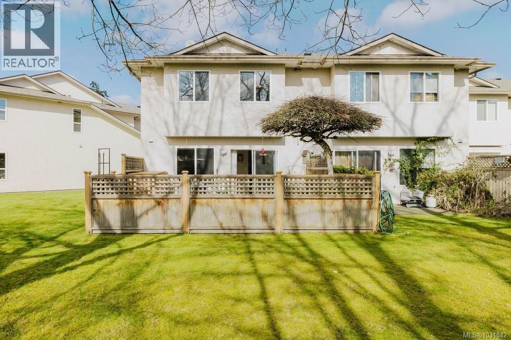 #119 793 MEAFORD AVE - 33