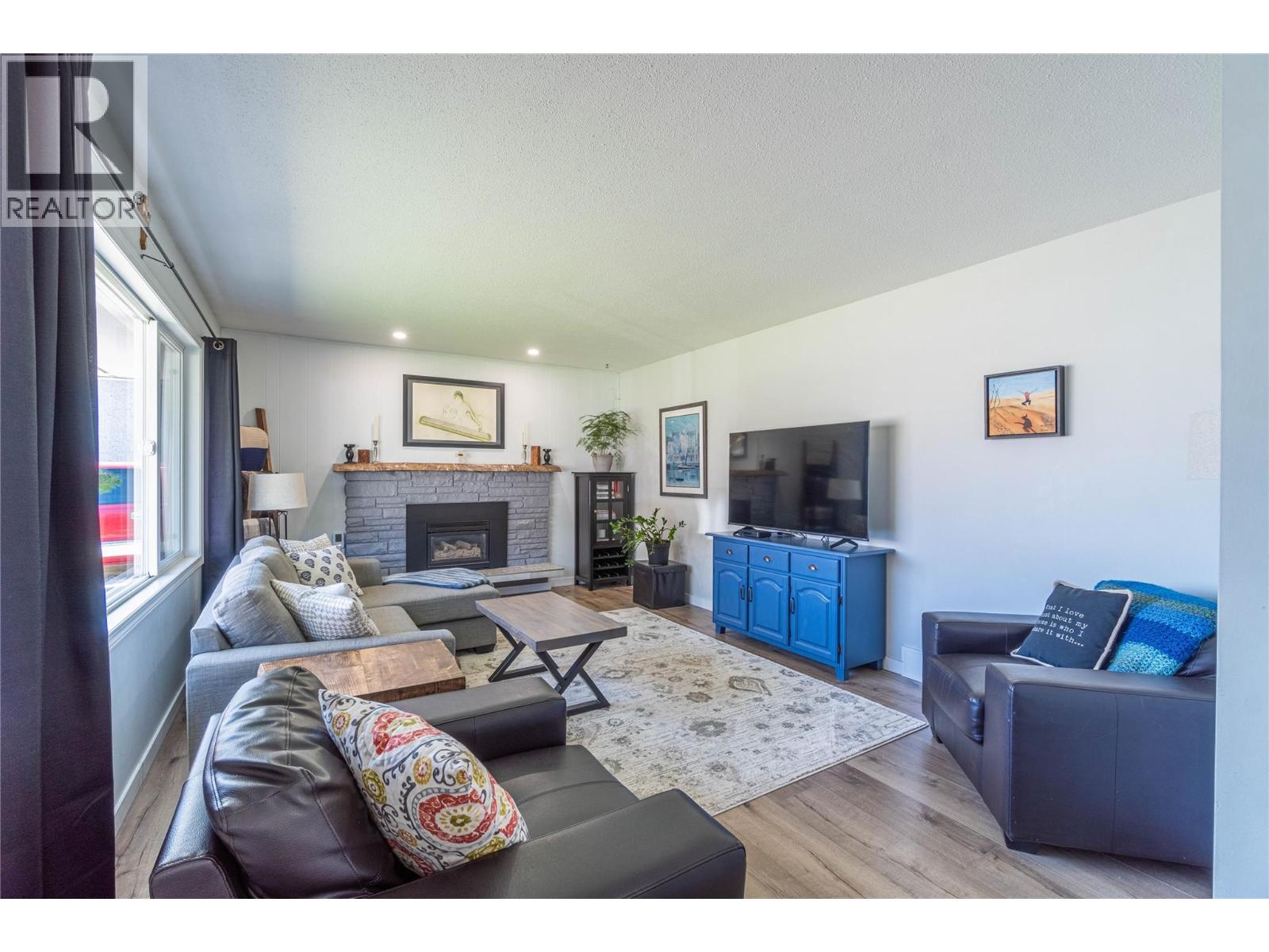 146 CURLEW PLACE - 12