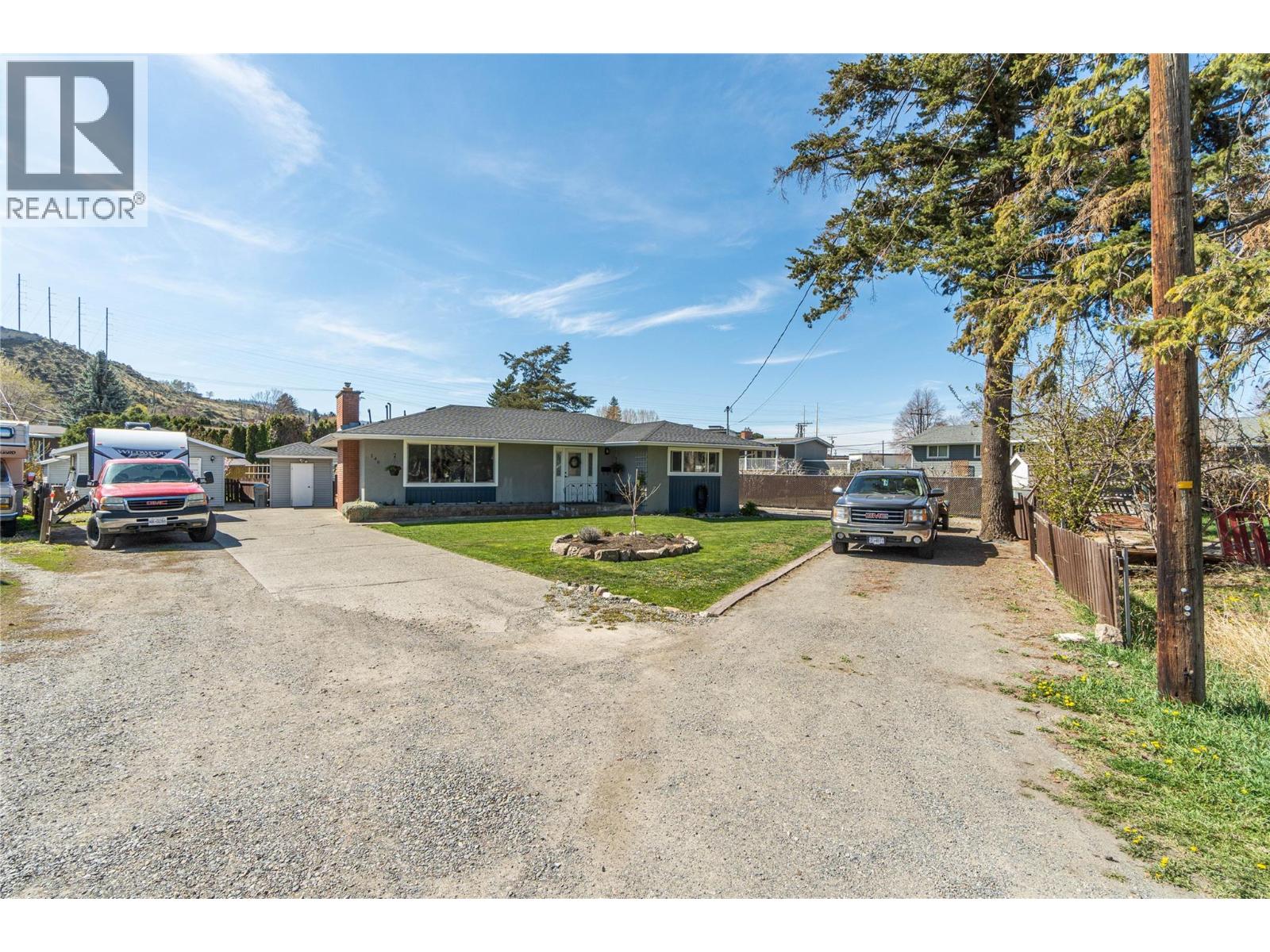 146 CURLEW PLACE - 3