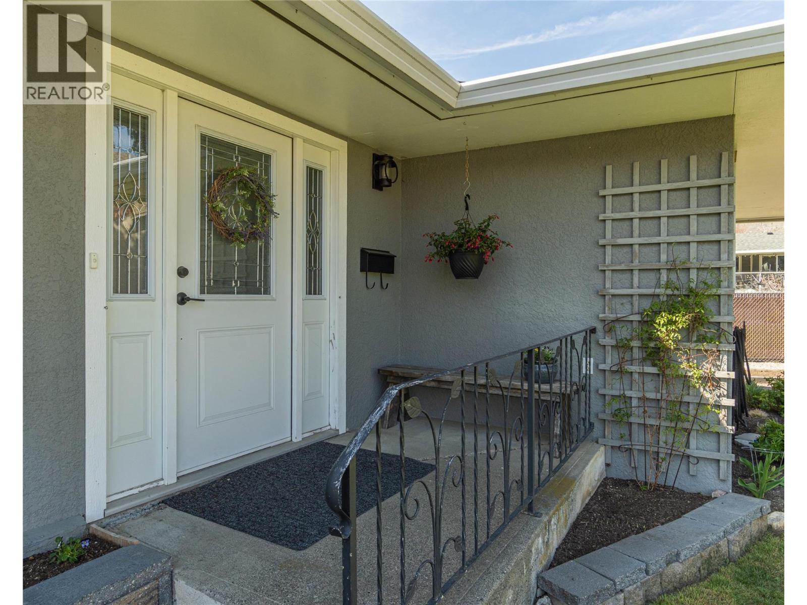 146 CURLEW PLACE - 9