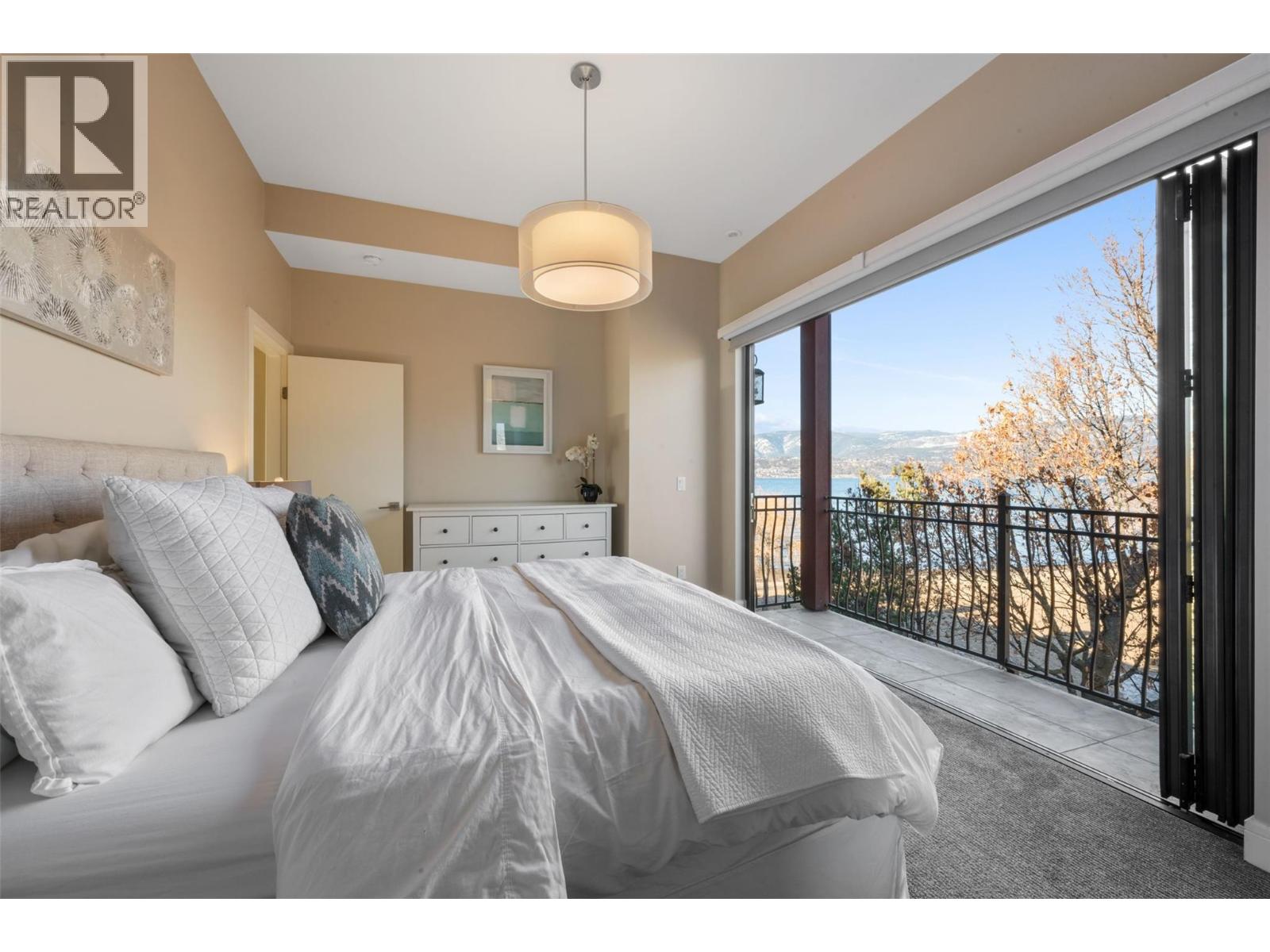3756 Lakeshore Road Unit# 18, Kelowna