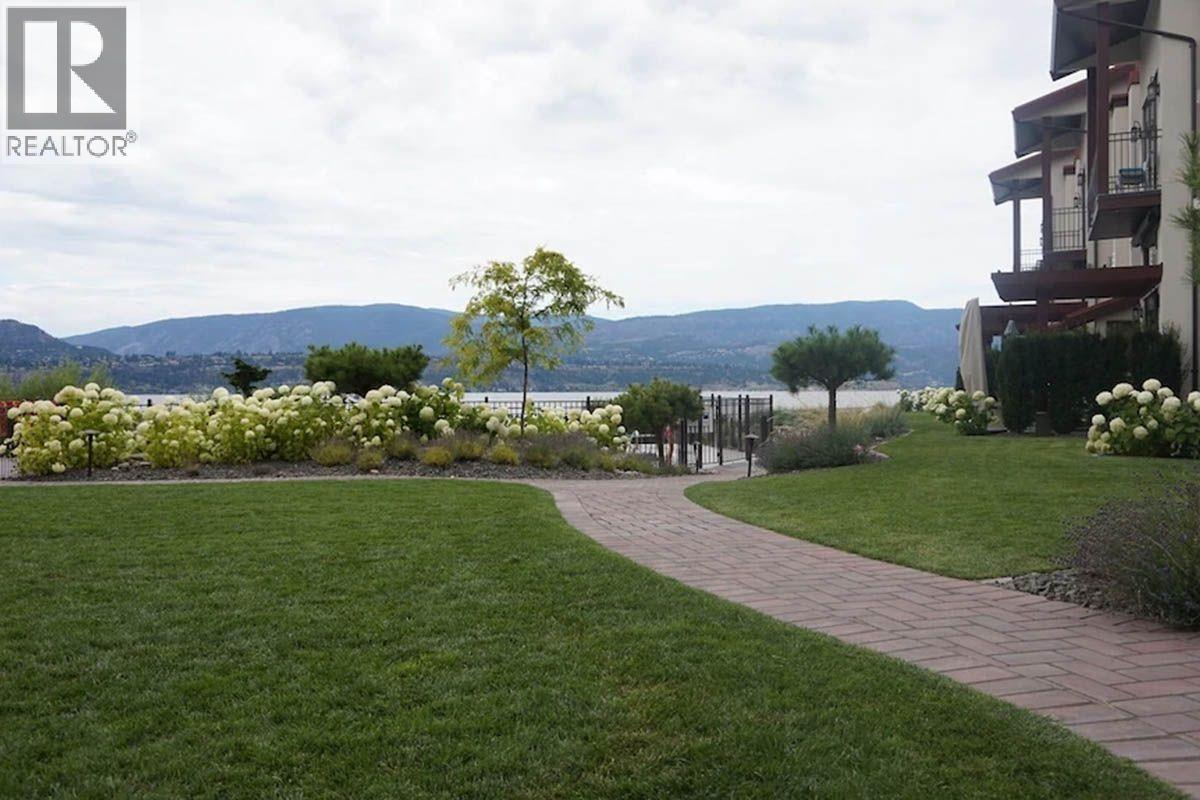 3756 Lakeshore Road Unit# 18, Kelowna
