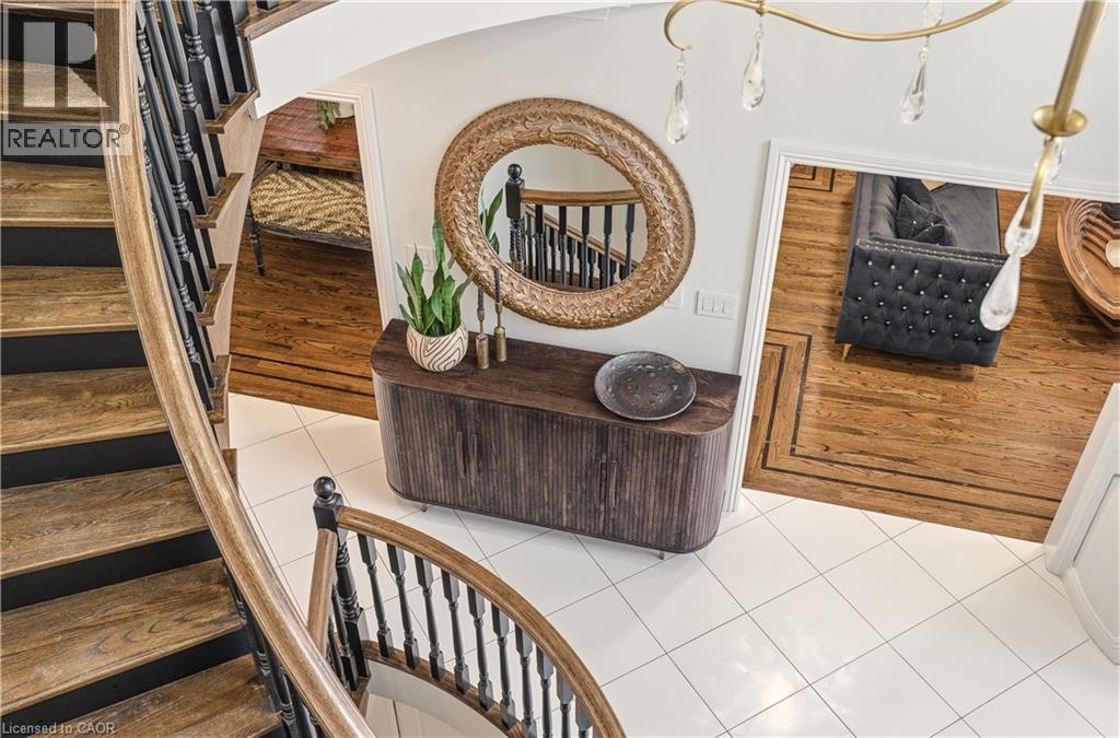 82 MAPLE DRIVE - 34
