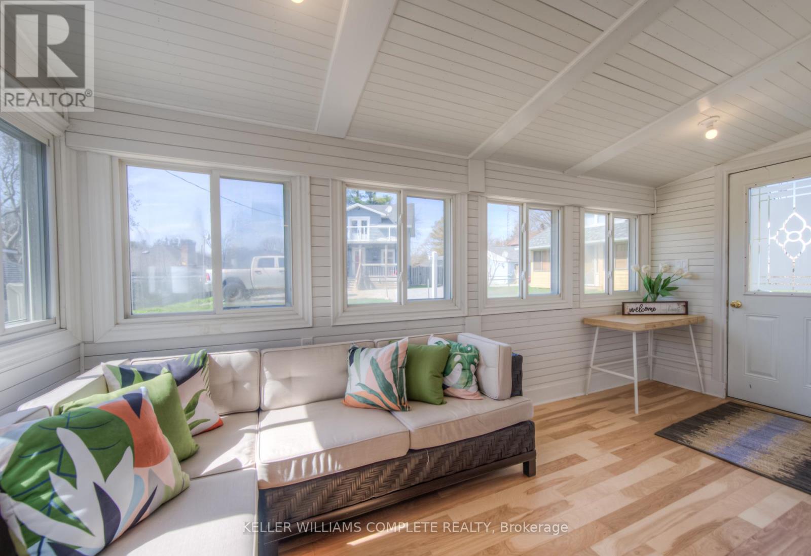 11C GLENWOOD STREET - 3