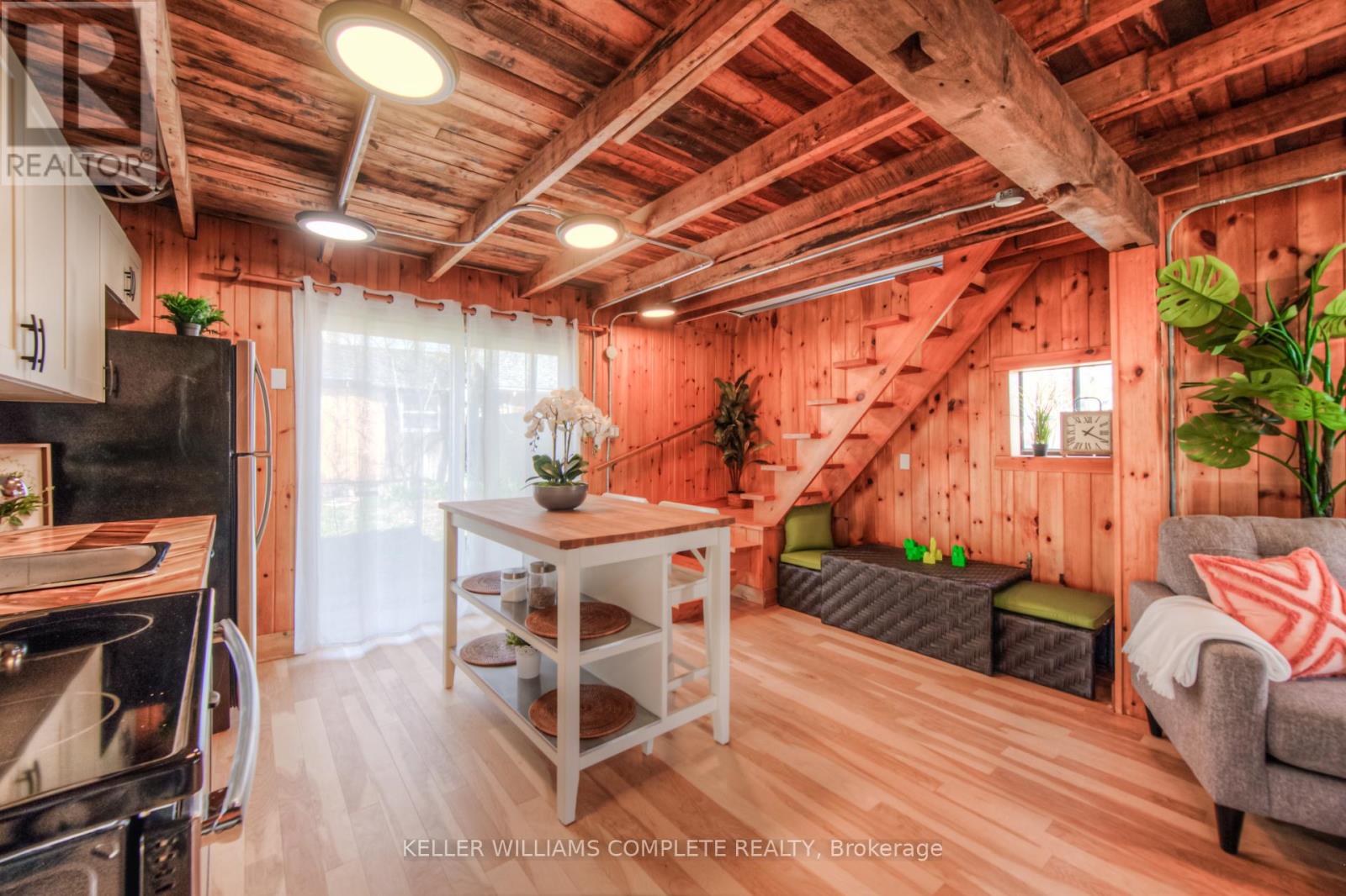 11C GLENWOOD STREET - 9