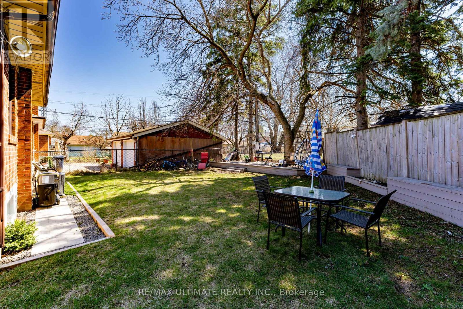 21 BENWAY DRIVE - 9