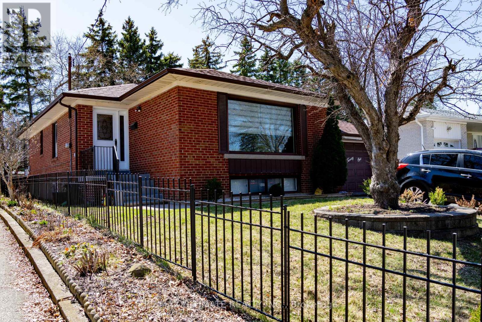 21 BENWAY DRIVE - 3