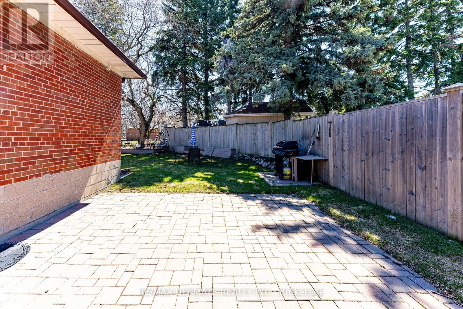 21 BENWAY DRIVE - 7