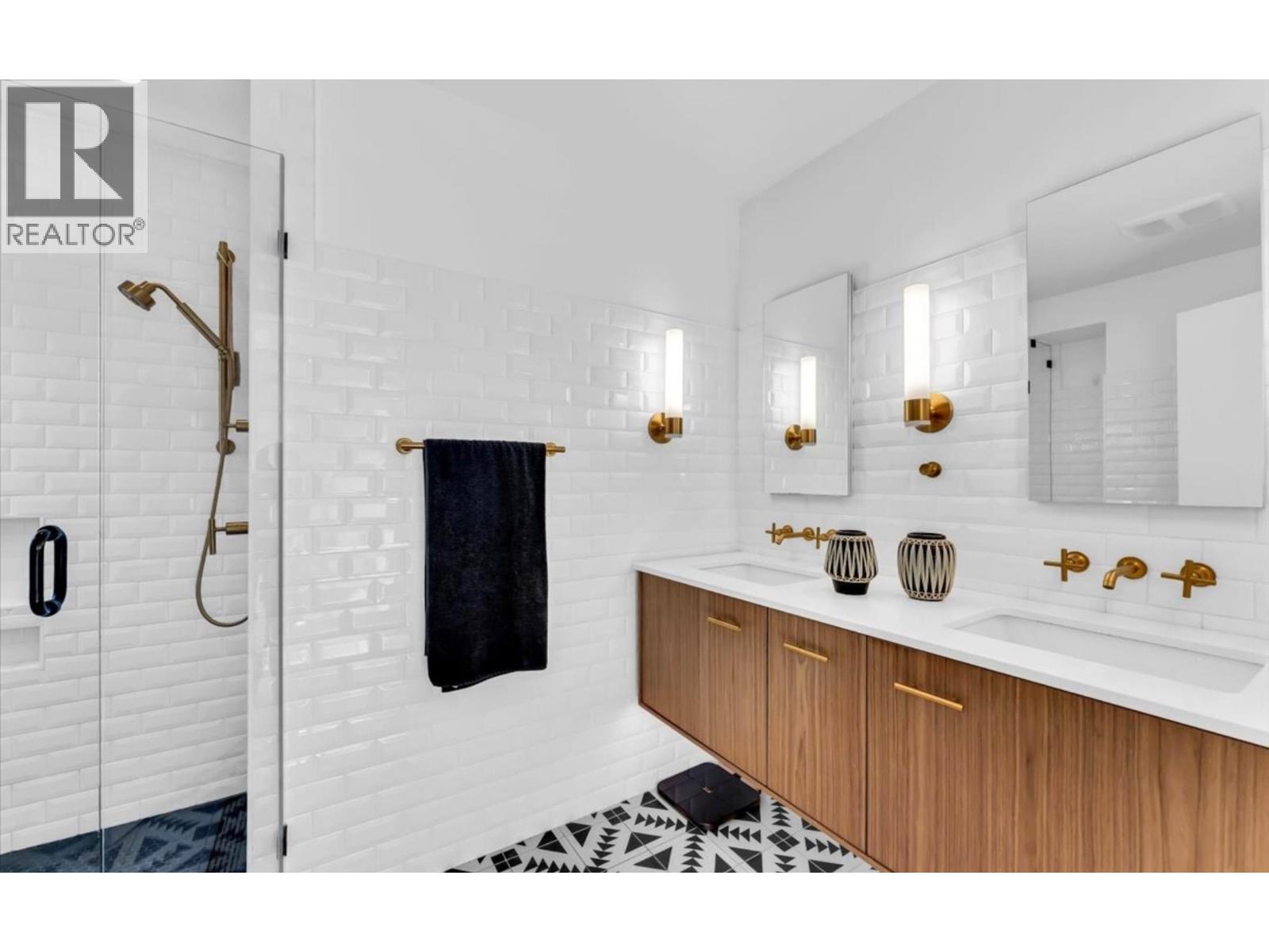 5065 WILSON Drive, Tsawwassen