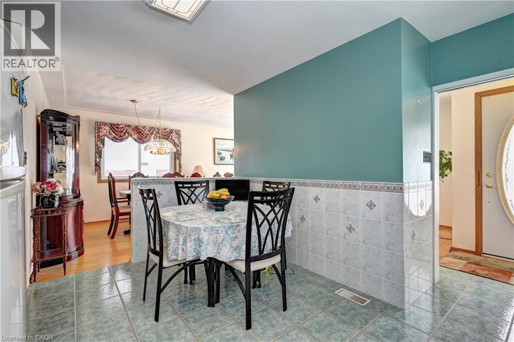 132 FOREST HILL Drive — photo 18