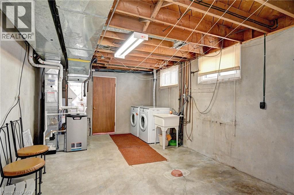 132 FOREST HILL Drive — photo 35