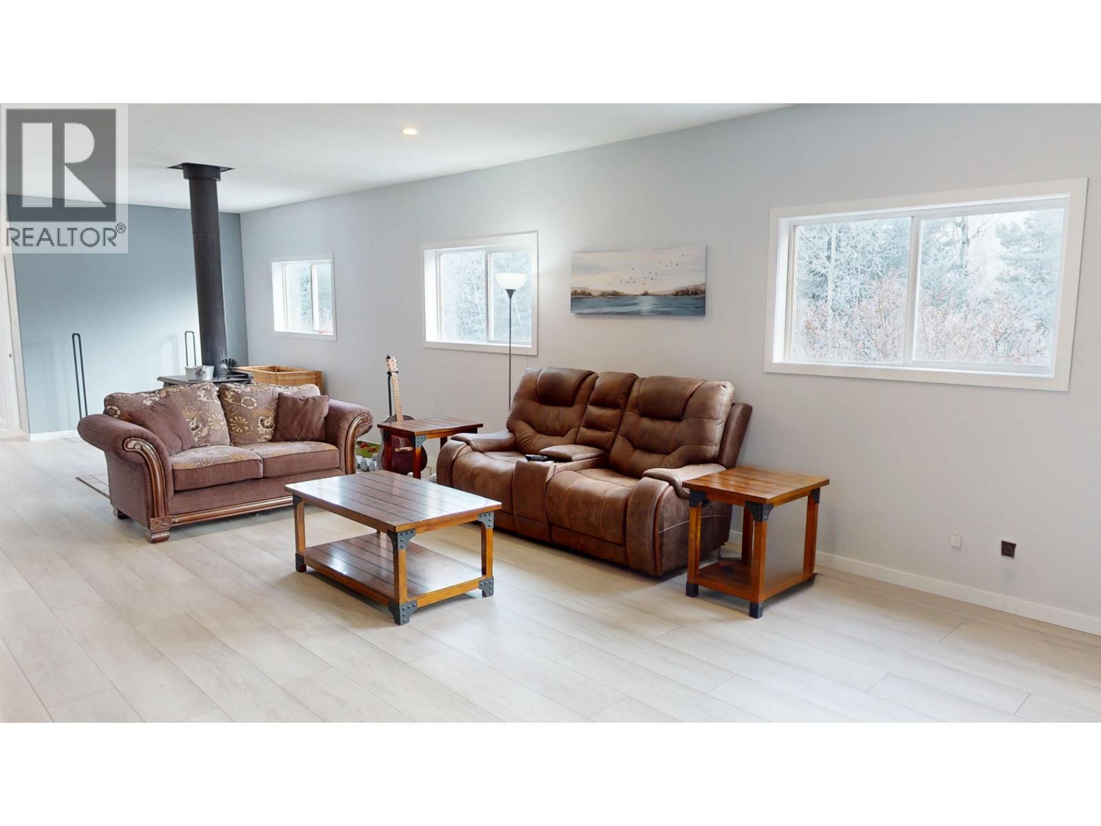 2107 RAWLINGS ROAD, Quesnel